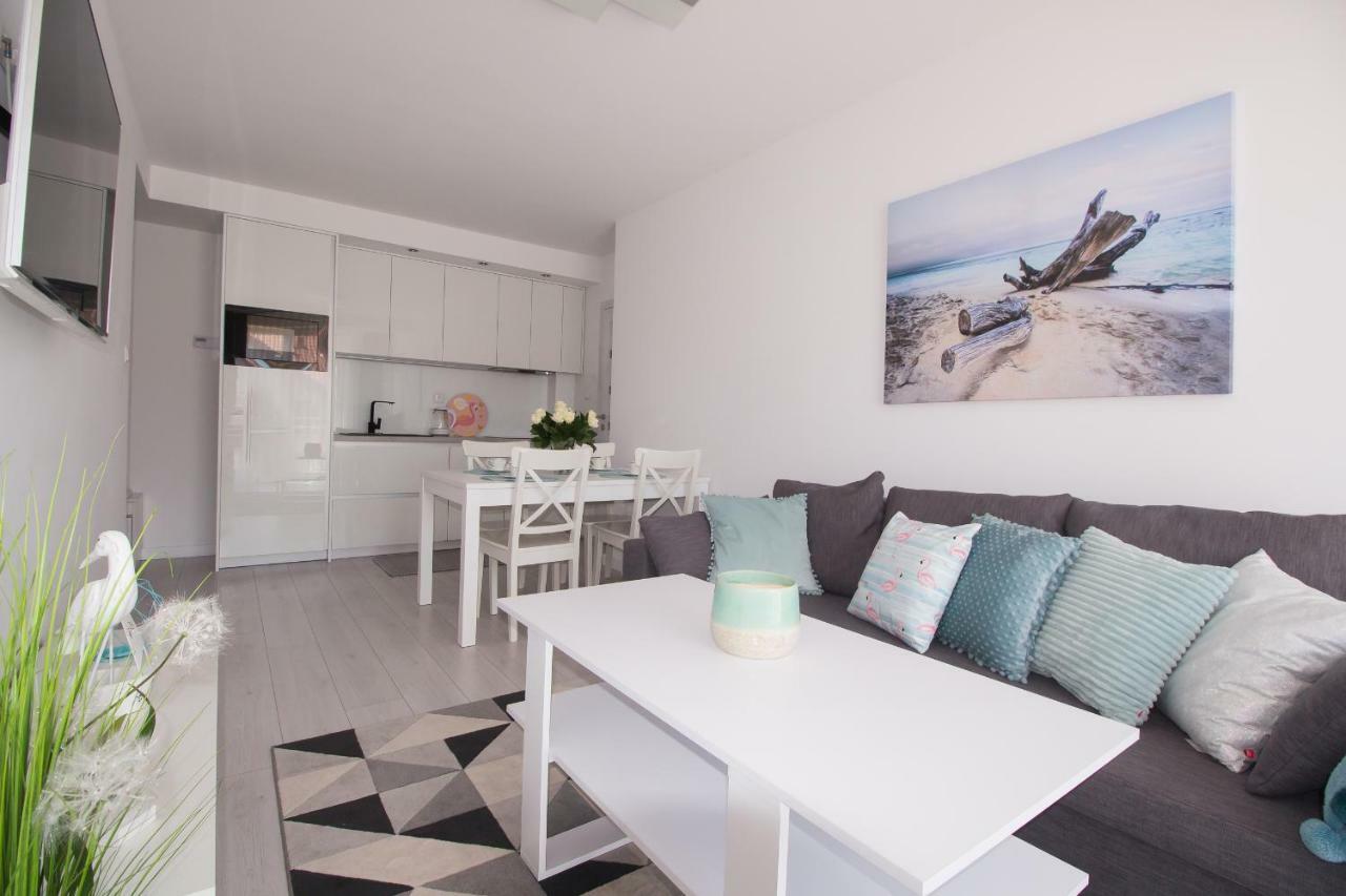 Apartament Baltic Korona Appartement Darlowko Buitenkant foto